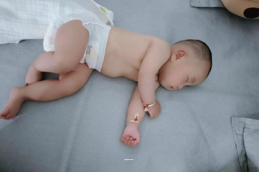 广州包生男孩的试管医院孕妇肚子一跳一跳